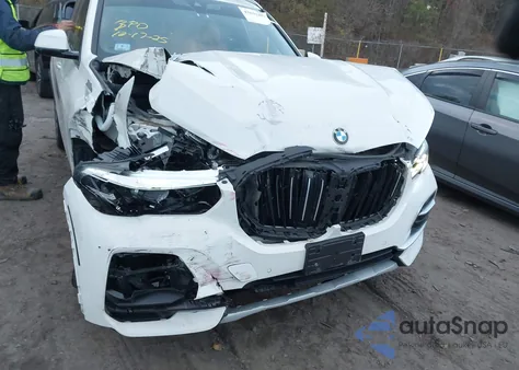 2021 BMW X5 xDrive40I z USA, uszkodzony, nr VIN 5UXCR6C09M9E79054